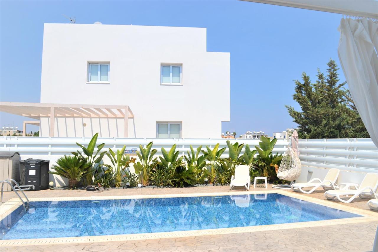 Villa Kolibri- Mythical Sands Paralimni Exterior foto